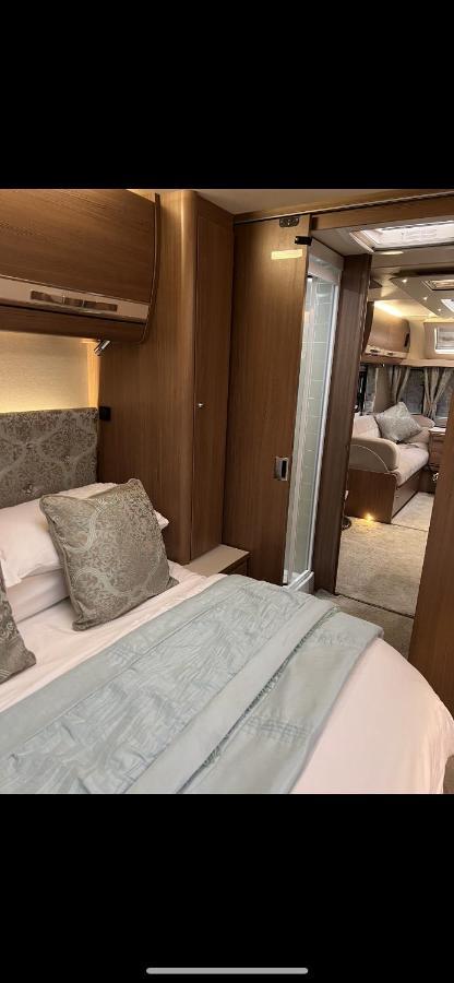 Self Contained Holiday Home Caravan Corsham Ngoại thất bức ảnh
